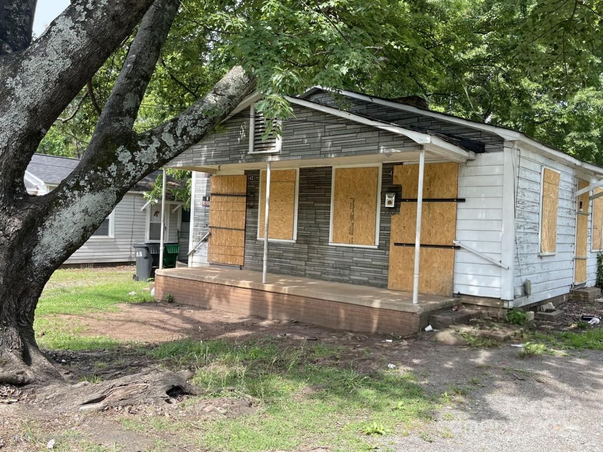 MLS #CAR4262746 image #0