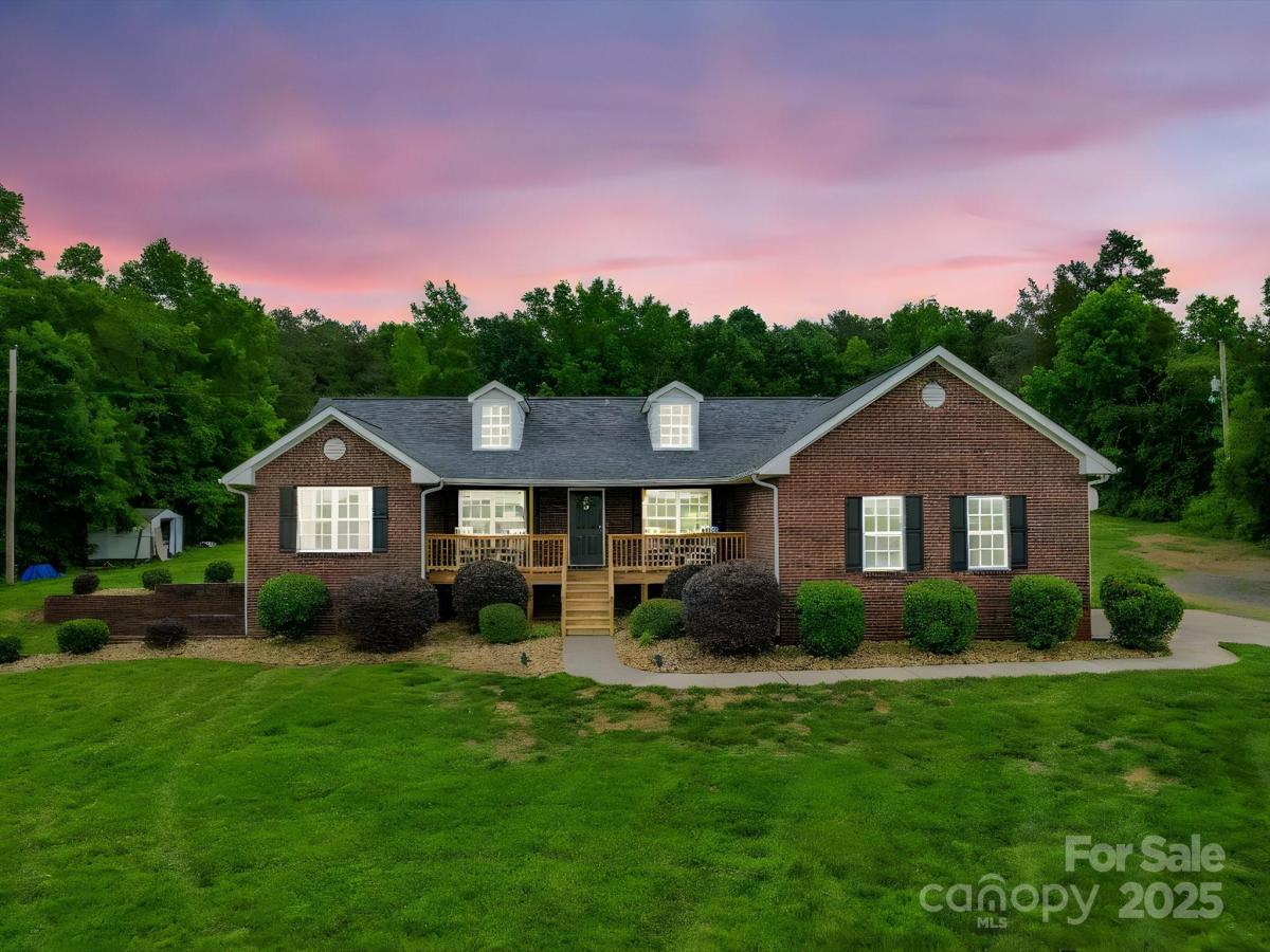 MLS #CAR4265582 image #0