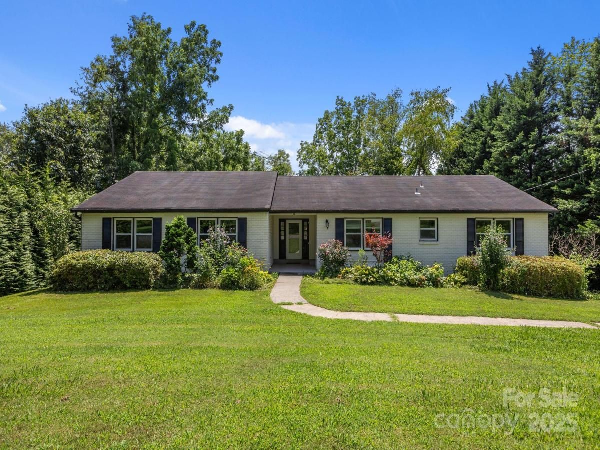 MLS #CAR4265903 image #0