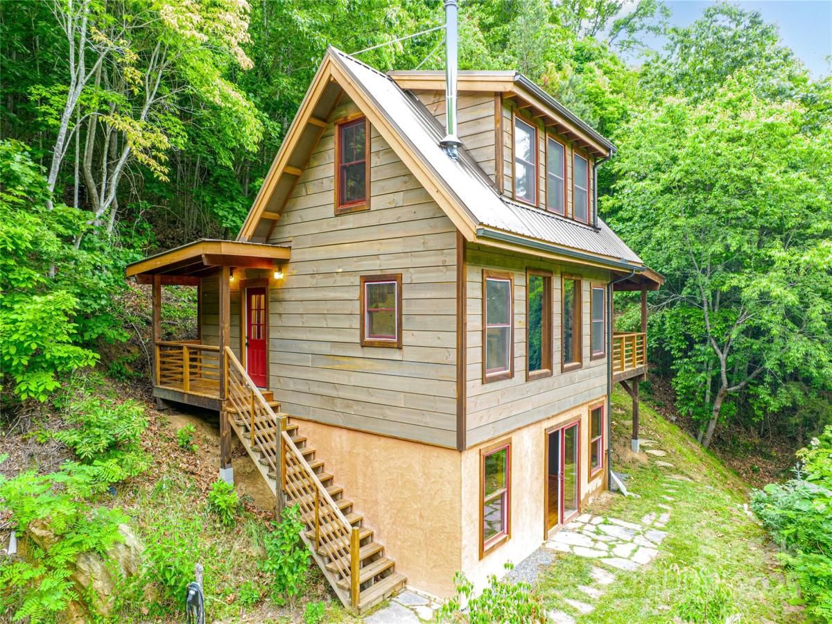 MLS #CAR4265977 image #0