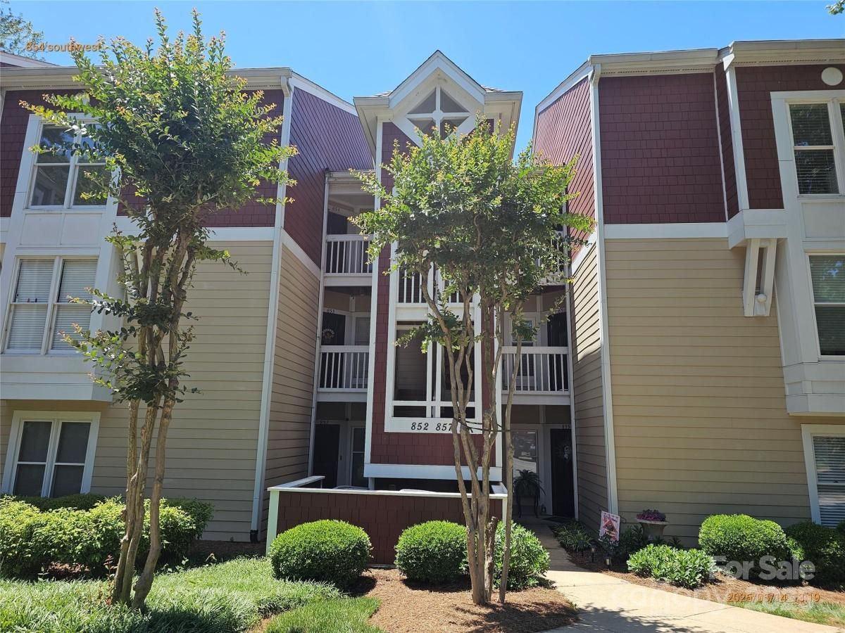 MLS #CAR4265992 image #0