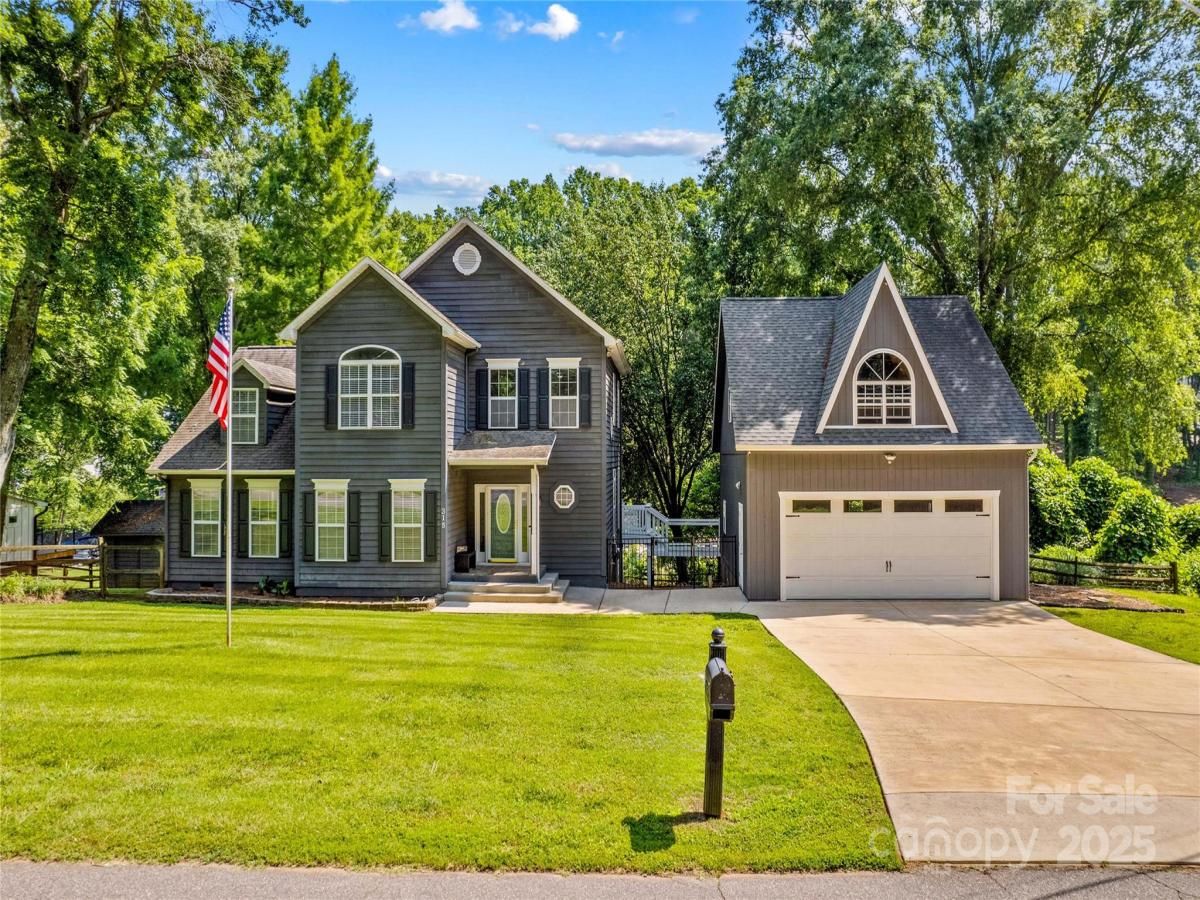 MLS #CAR4268002 image #0