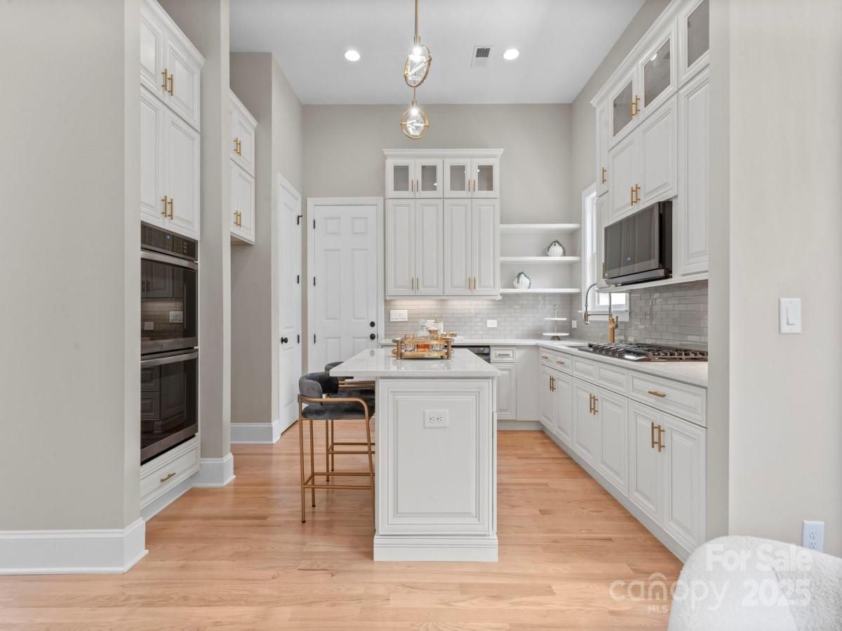 MLS #CAR4268980 image #0