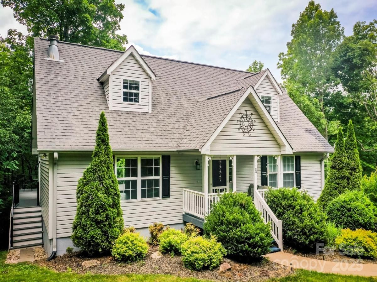 MLS #CAR4270238 image #0