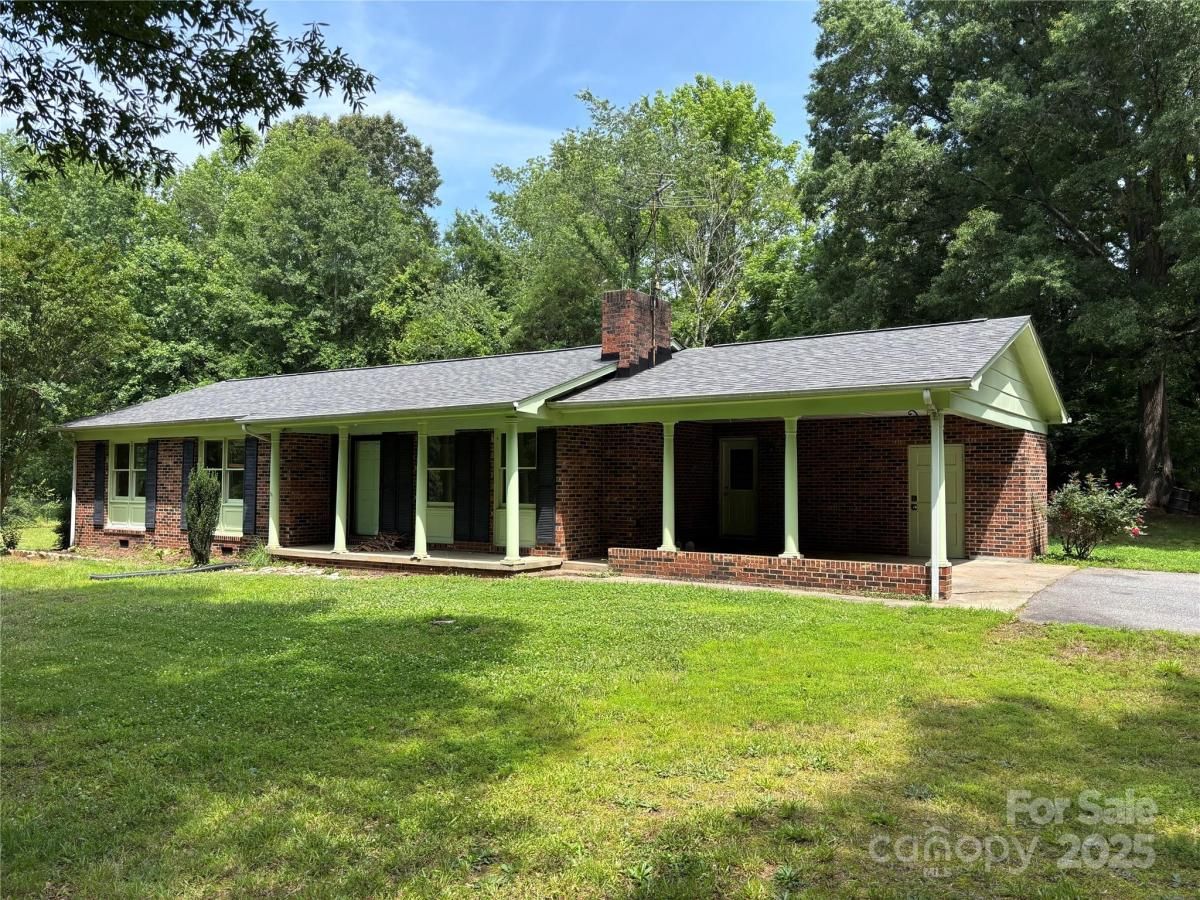 MLS #CAR4270405 image #0