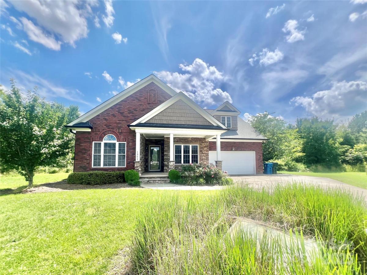 MLS #CAR4270890 image #0