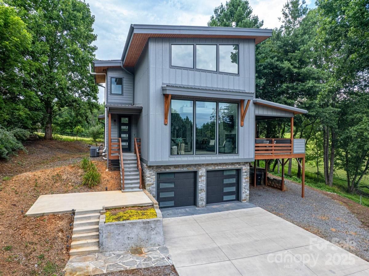 MLS #CAR4271505 image #0