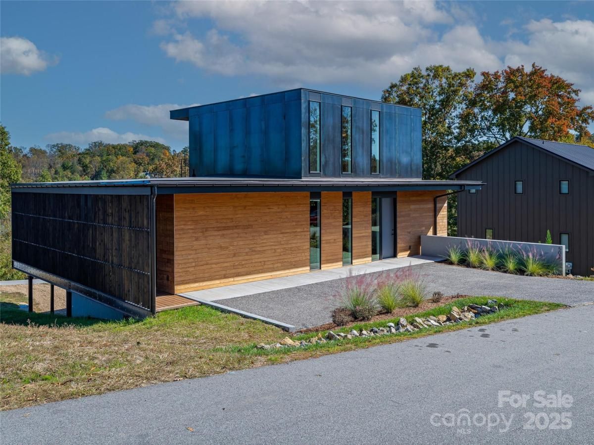 MLS #CAR4271749 image #0