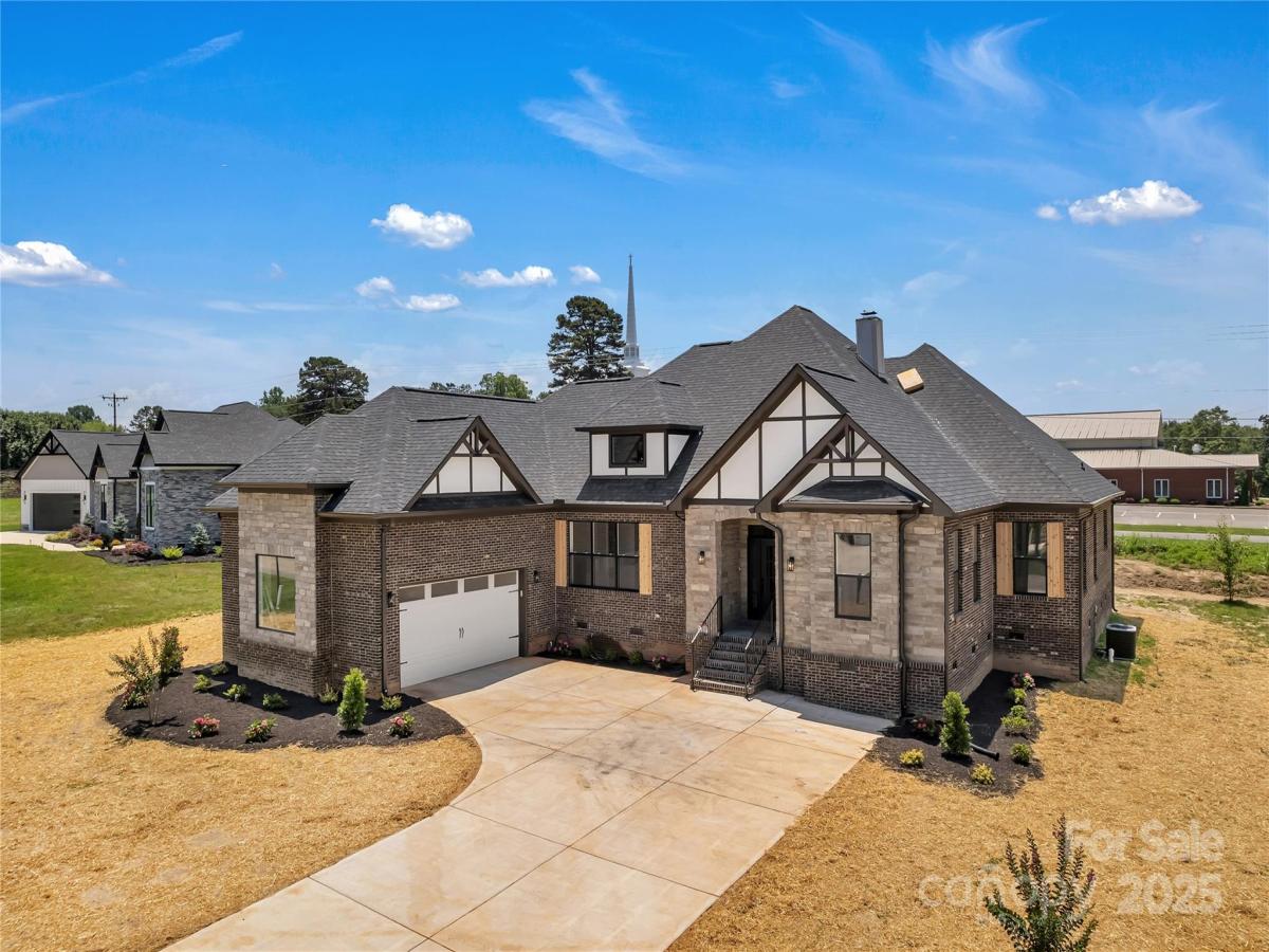 MLS #CAR4272606 image #0