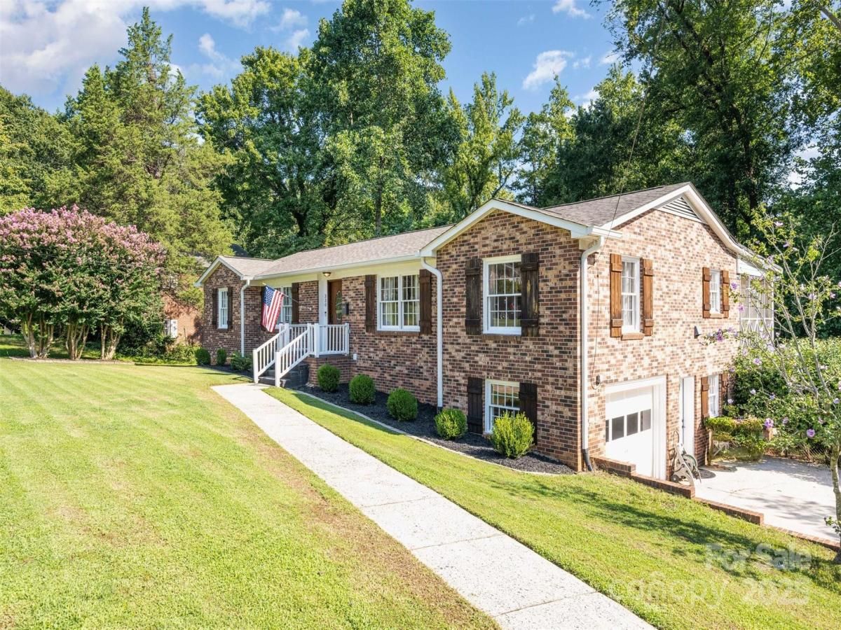 MLS #CAR4276373 image #0