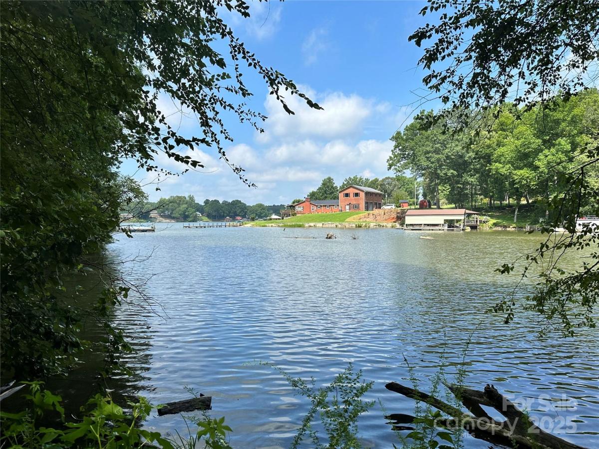 MLS #CAR4276590 image #0