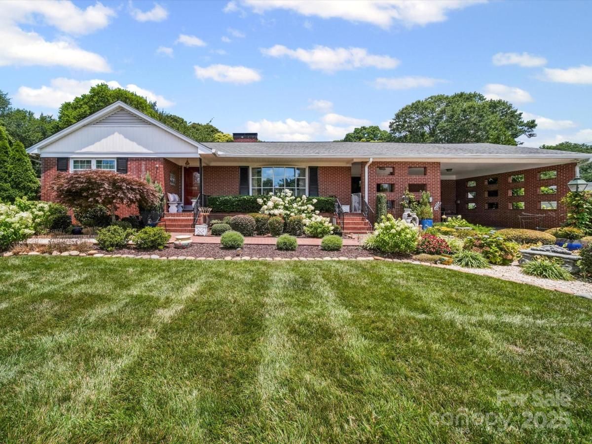 MLS #CAR4278467 image #0