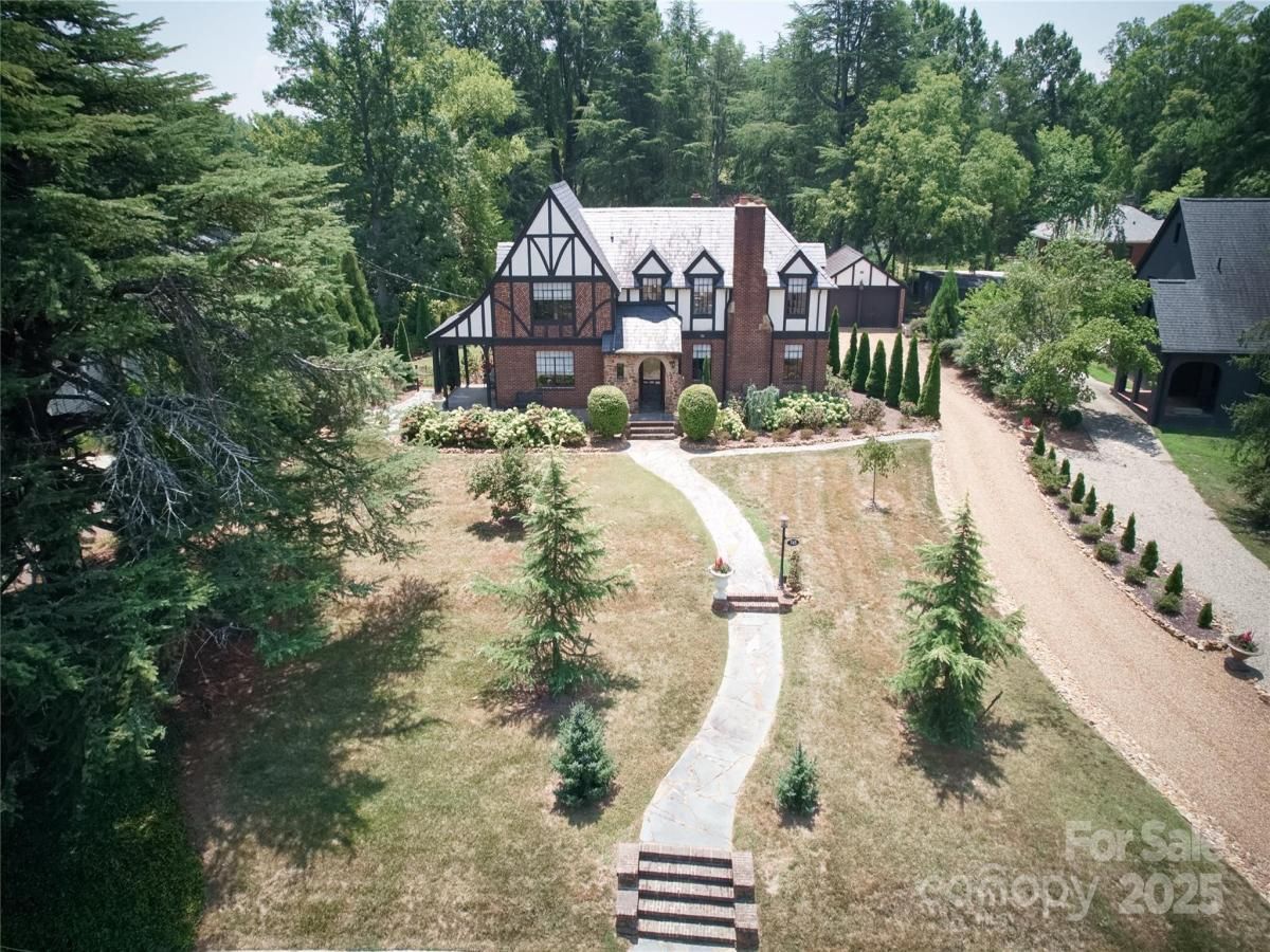 MLS #CAR4279051 image #0