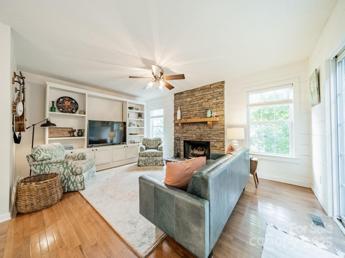 MLS #CAR4279439 image #0