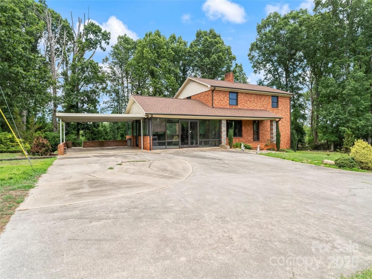 MLS #CAR4280620 image #0