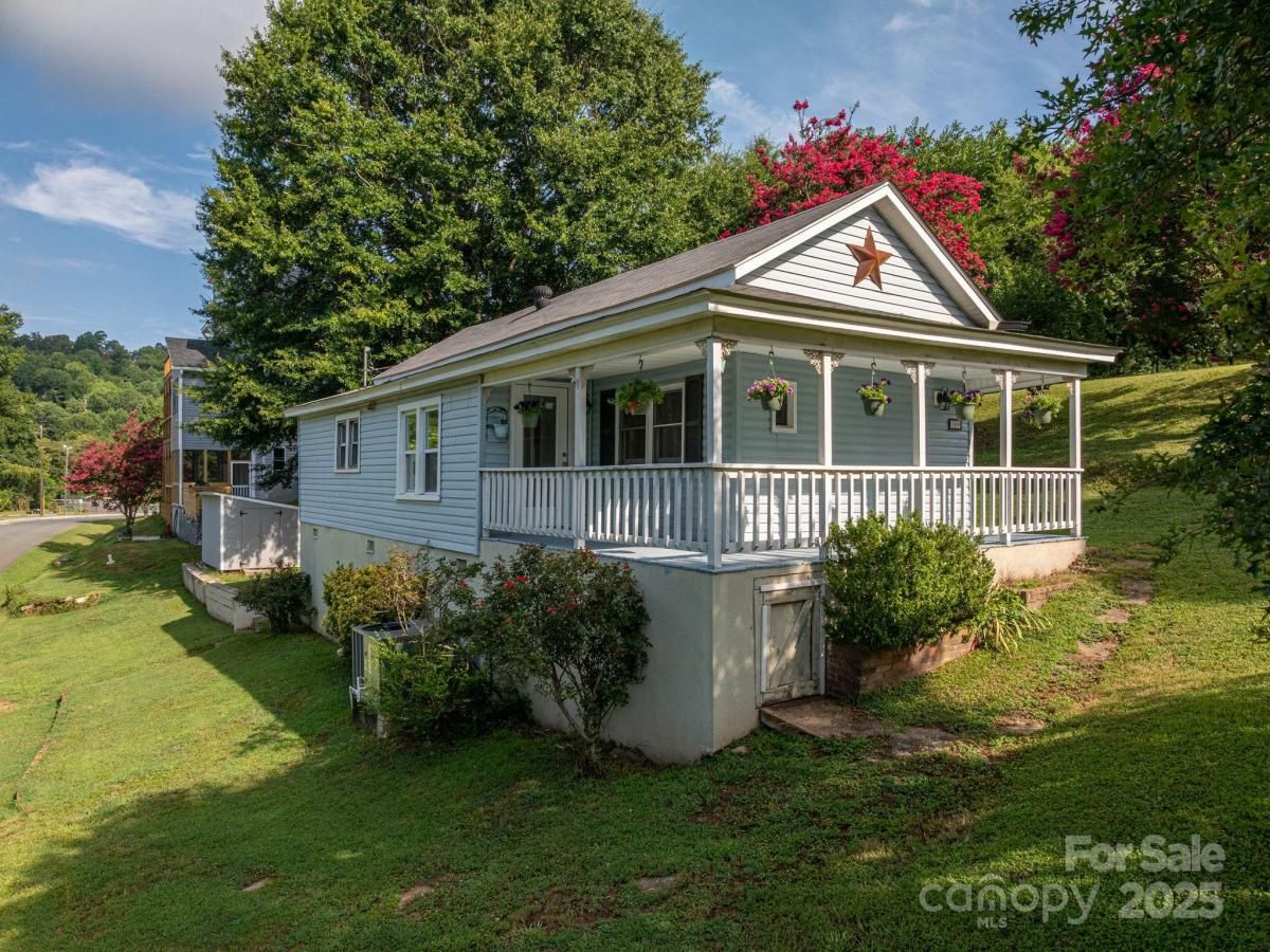 MLS #CAR4281252 image #0