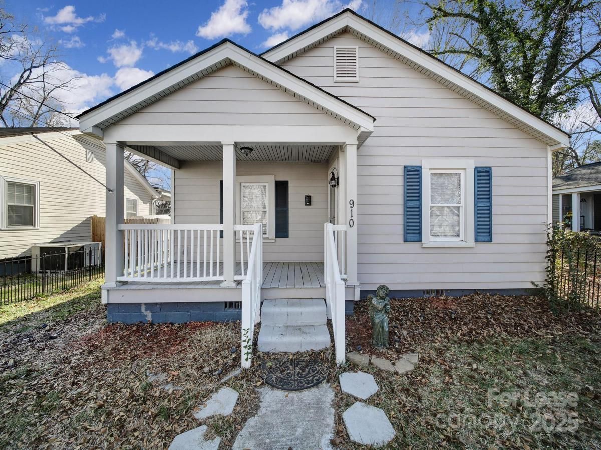 MLS #CAR4281334 image #0