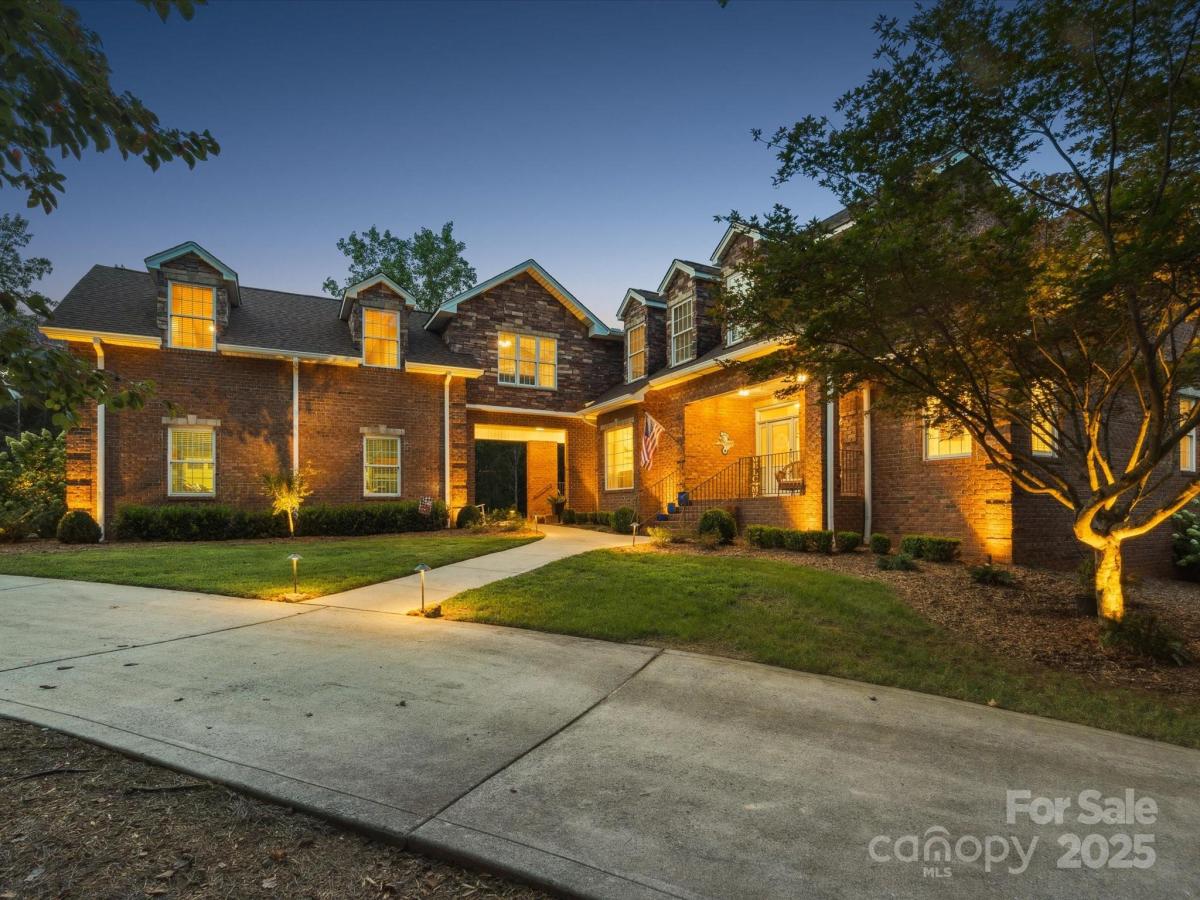 MLS #CAR4281402 image #0