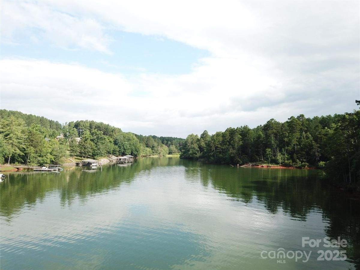 MLS #CAR4282669 image #0