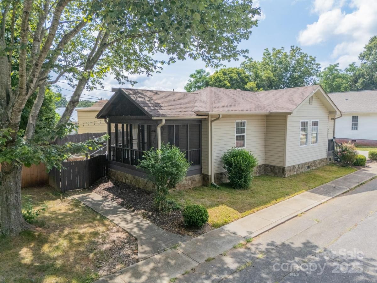 MLS #CAR4282724 image #0