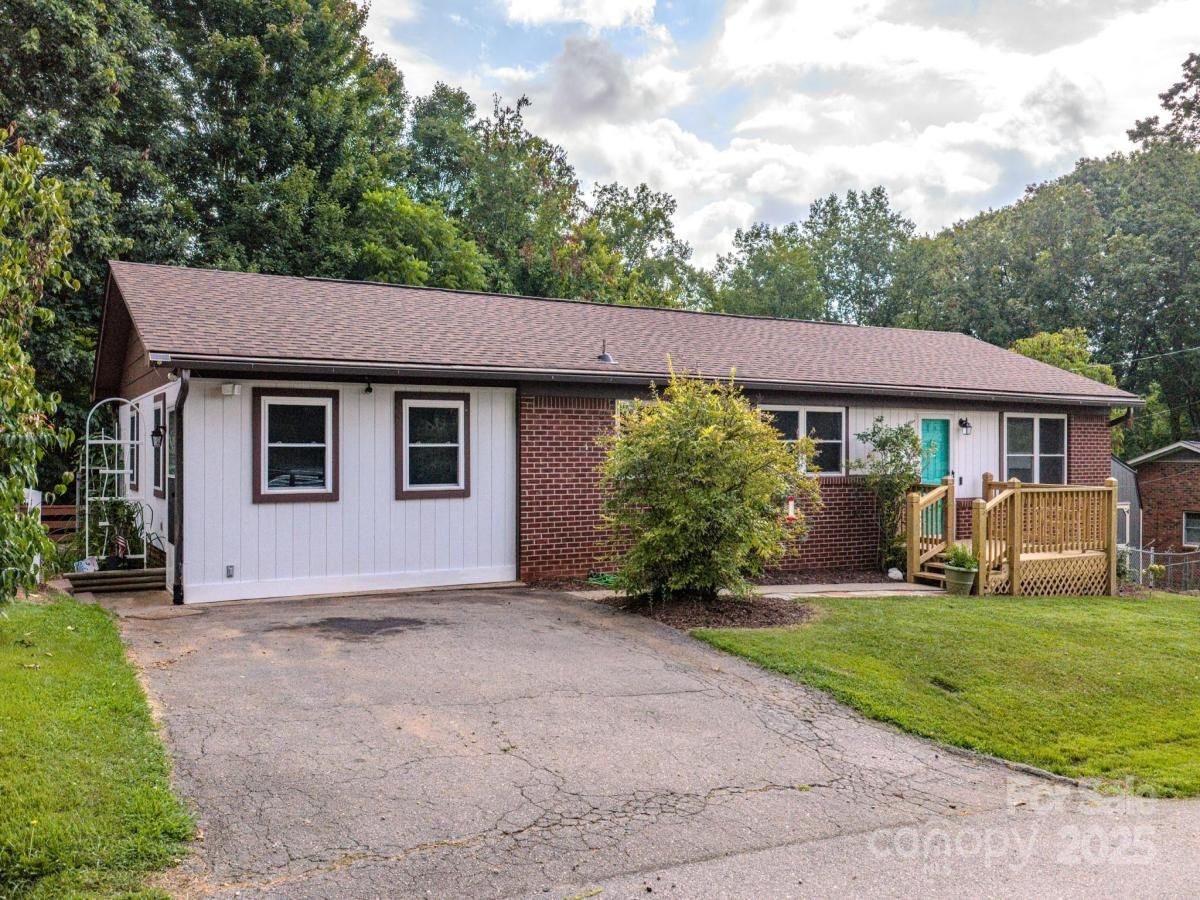 MLS #CAR4284642 image #0