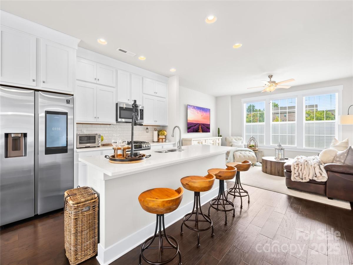 MLS #CAR4285038 image #0