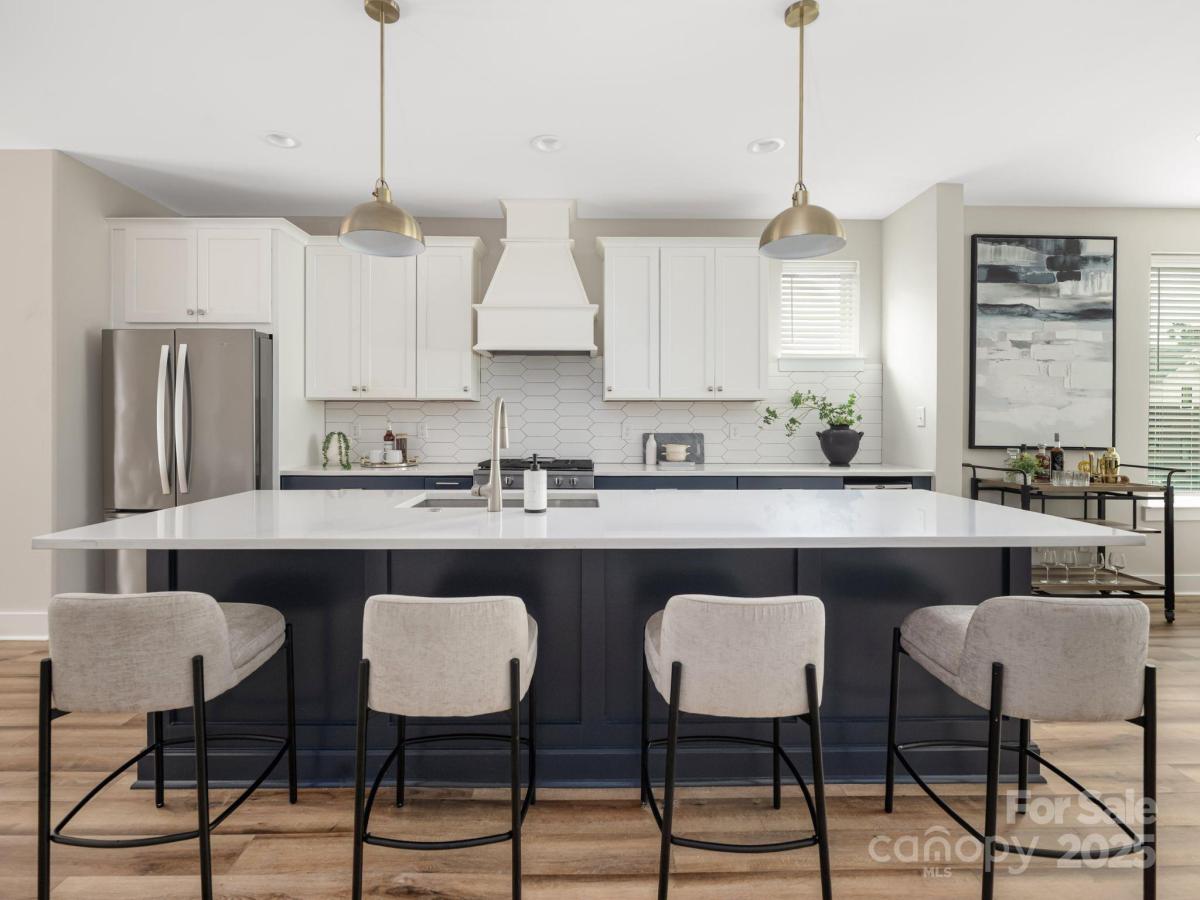 MLS #CAR4285589 image #0