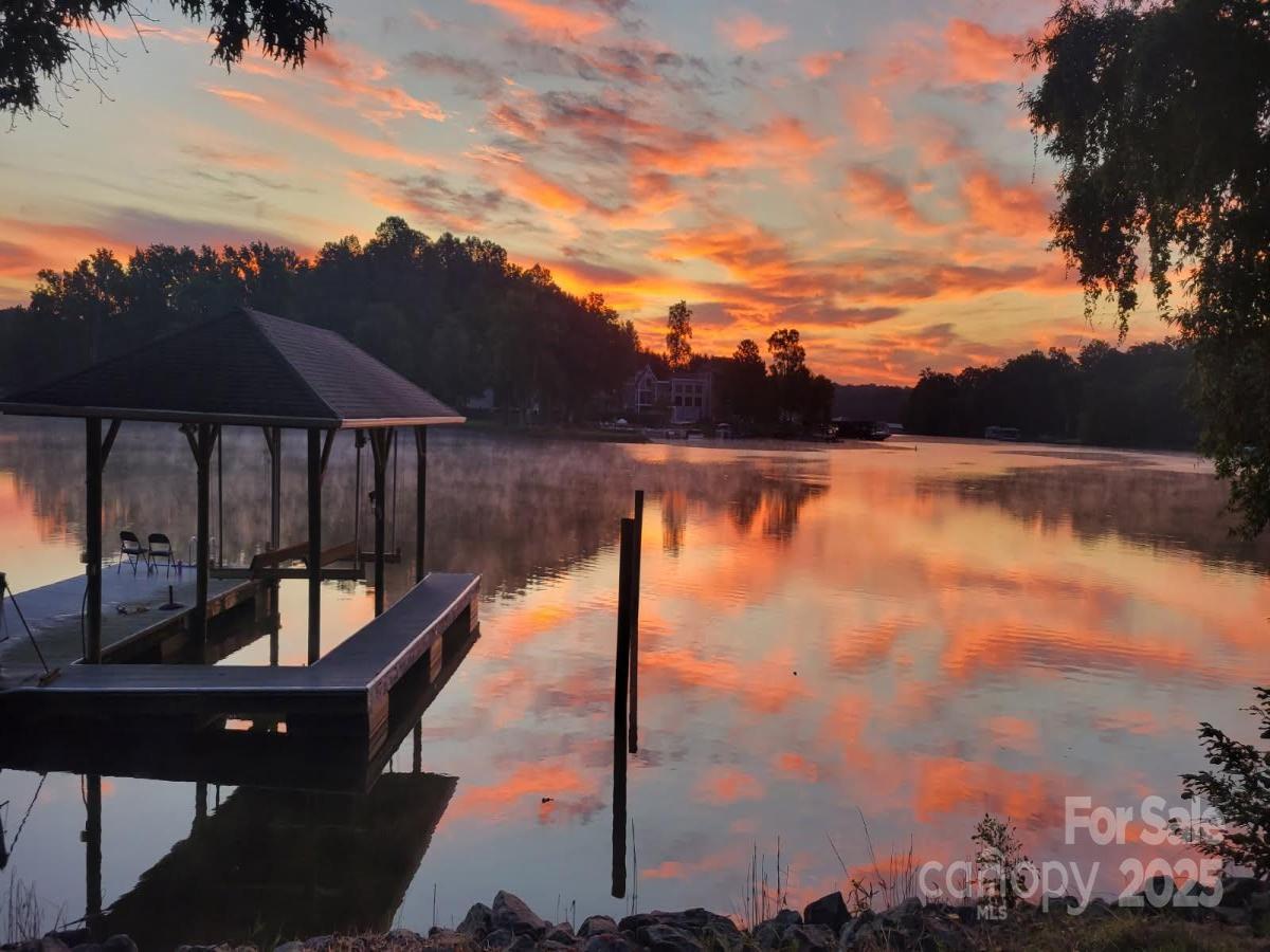 MLS #CAR4285844 image #0