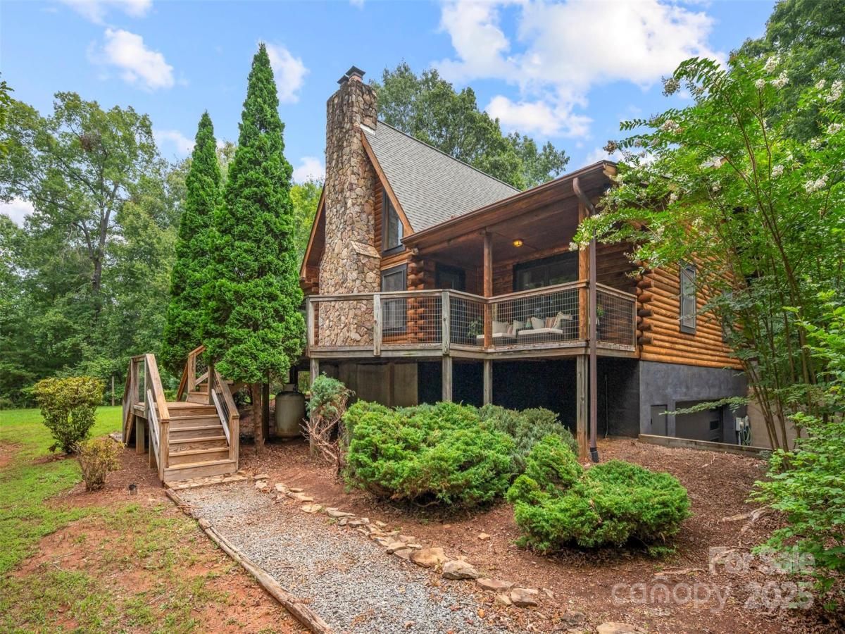 MLS #CAR4285931 image #0