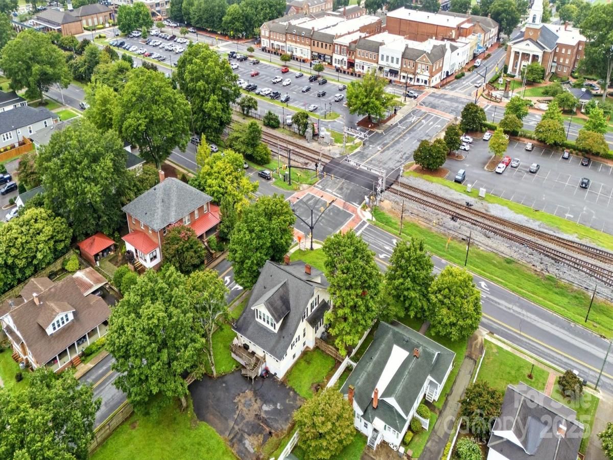 MLS #CAR4286009 image #0