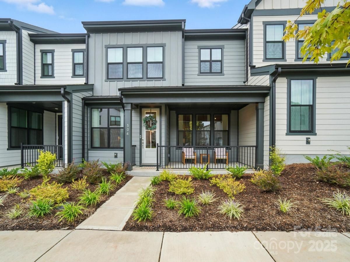 MLS #CAR4286200 image #0