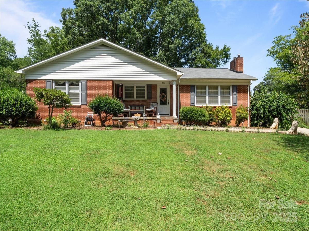 MLS #CAR4286975 image #0