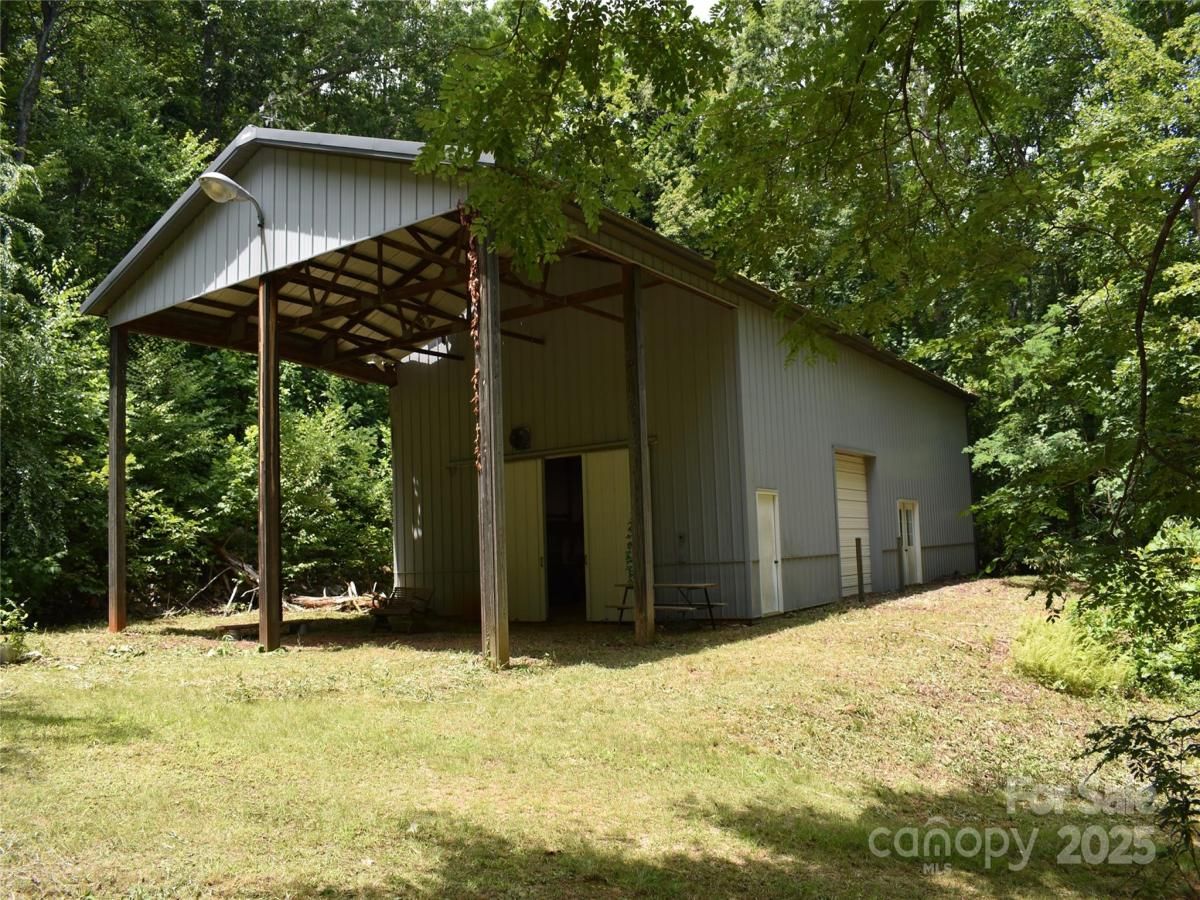 MLS #CAR4284844 image #0