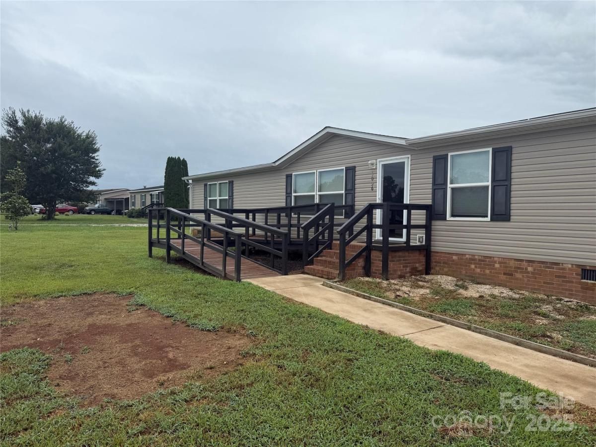 MLS #CAR4288215 image #0