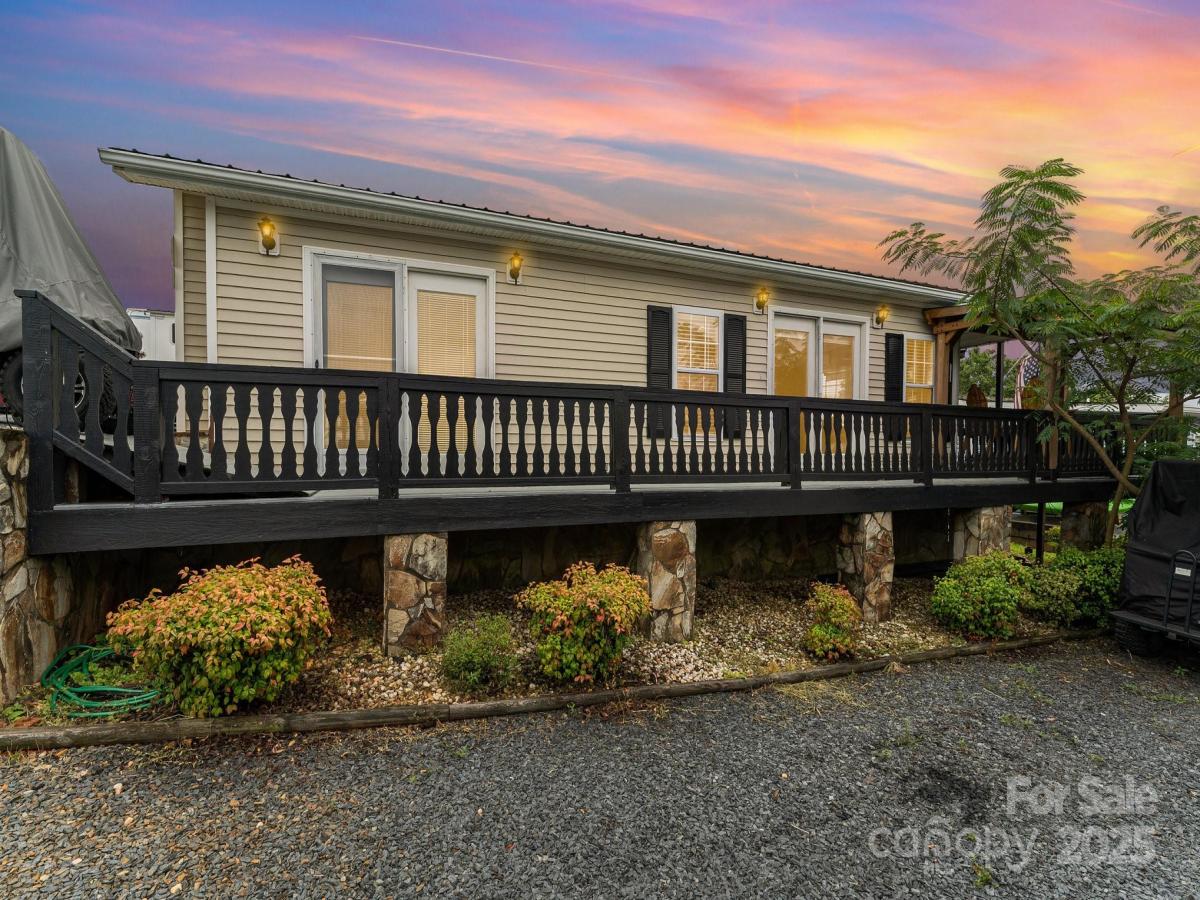 MLS #CAR4289124 image #0