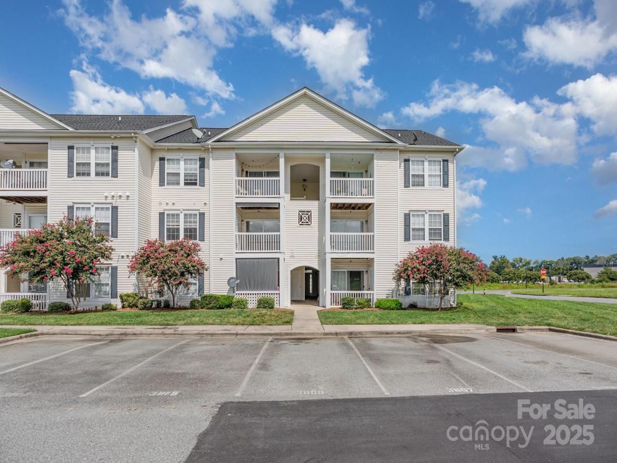 MLS #CAR4289550 image #0