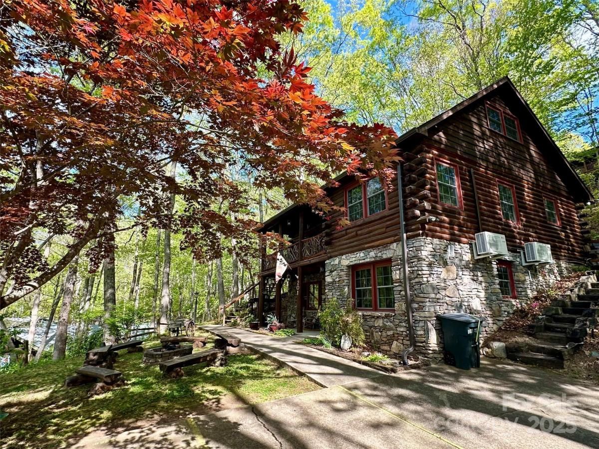 MLS #CAR4290185 image #0