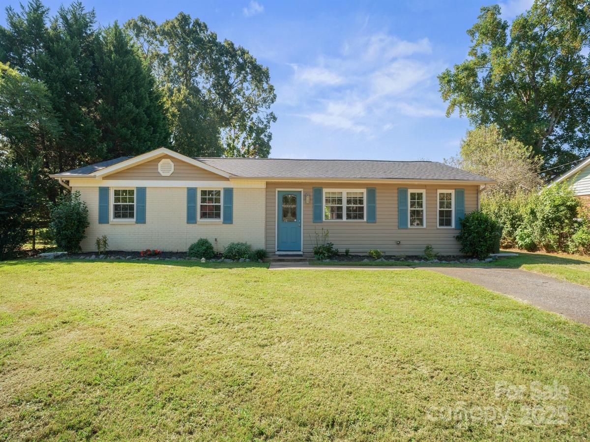 MLS #CAR4291619 image #0