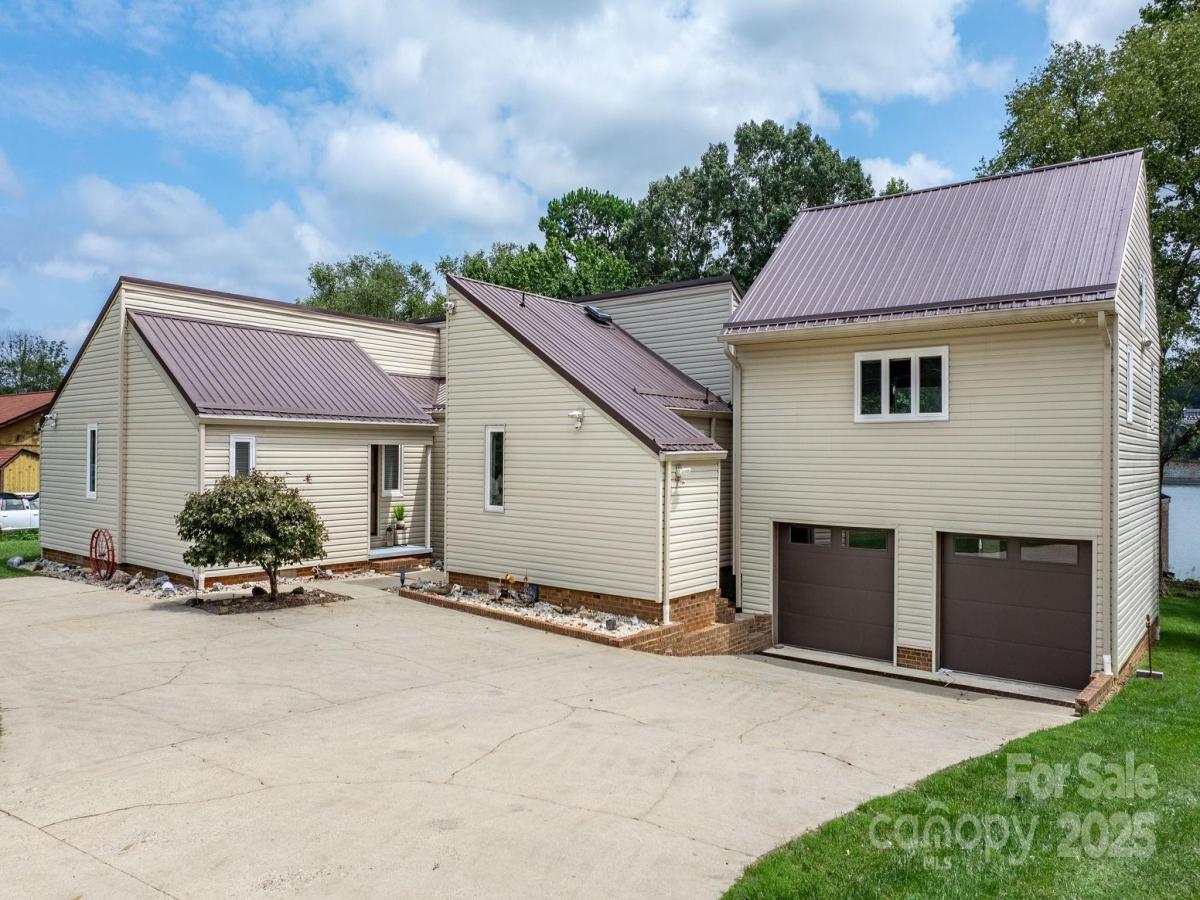 MLS #CAR4291848 image #0