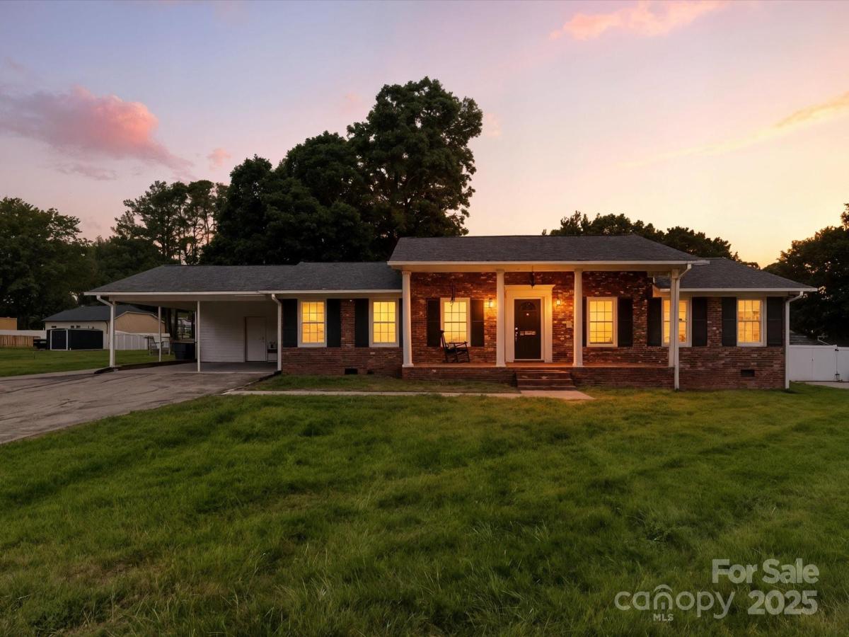 MLS #CAR4292574 image #0