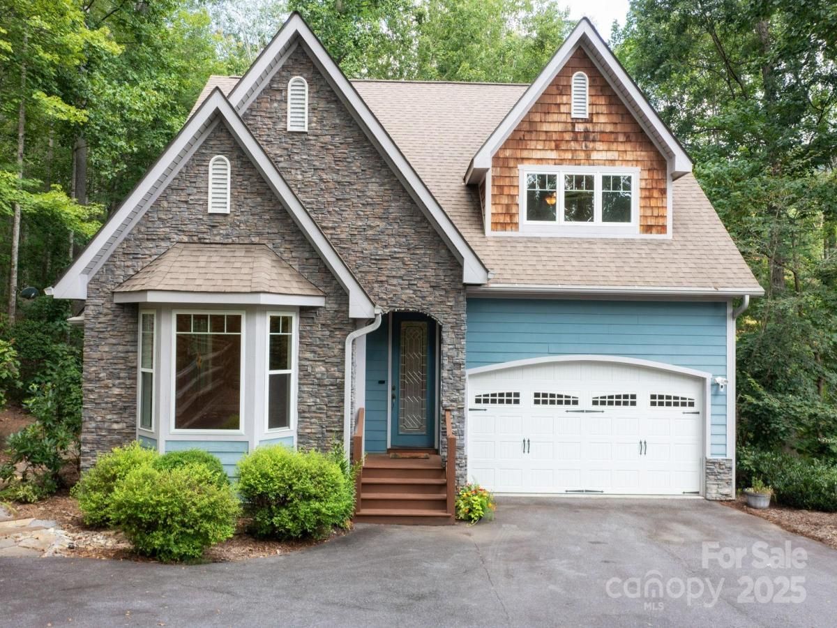 MLS #CAR4293074 image #0