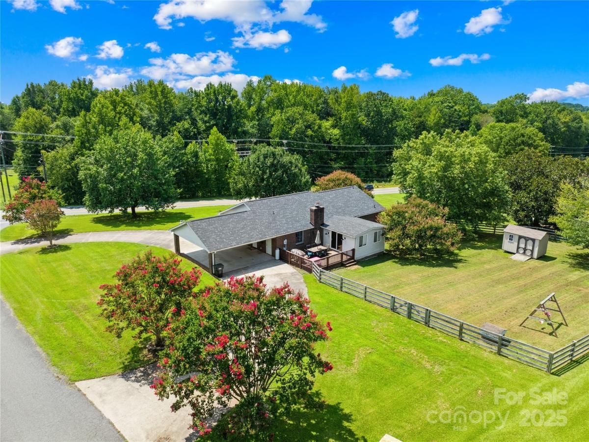 MLS #CAR4293076 image #0