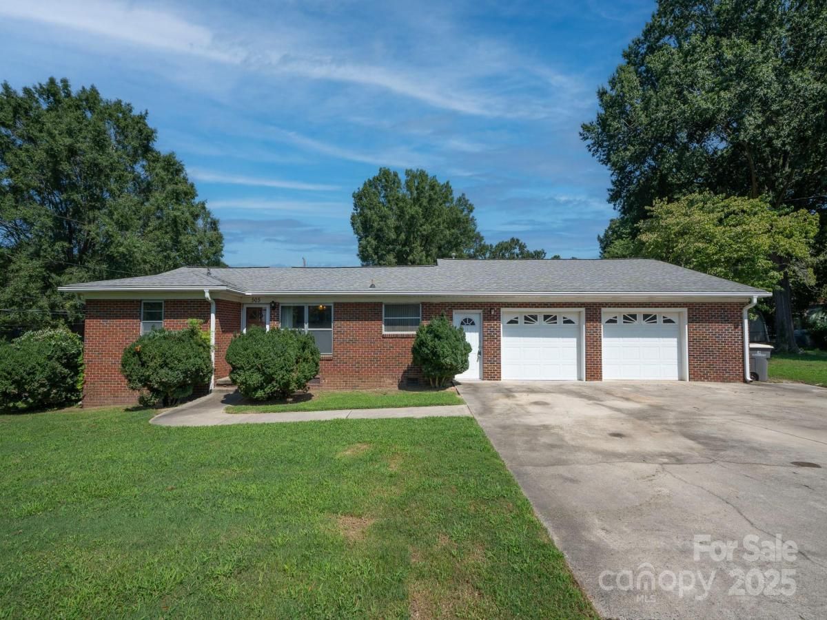 MLS #CAR4293354 image #0