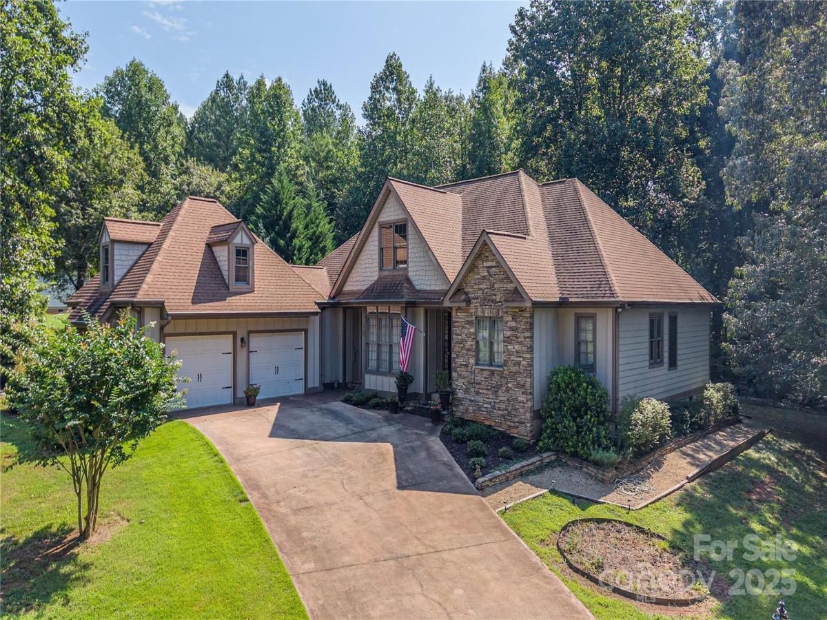 MLS #CAR4293368 image #0