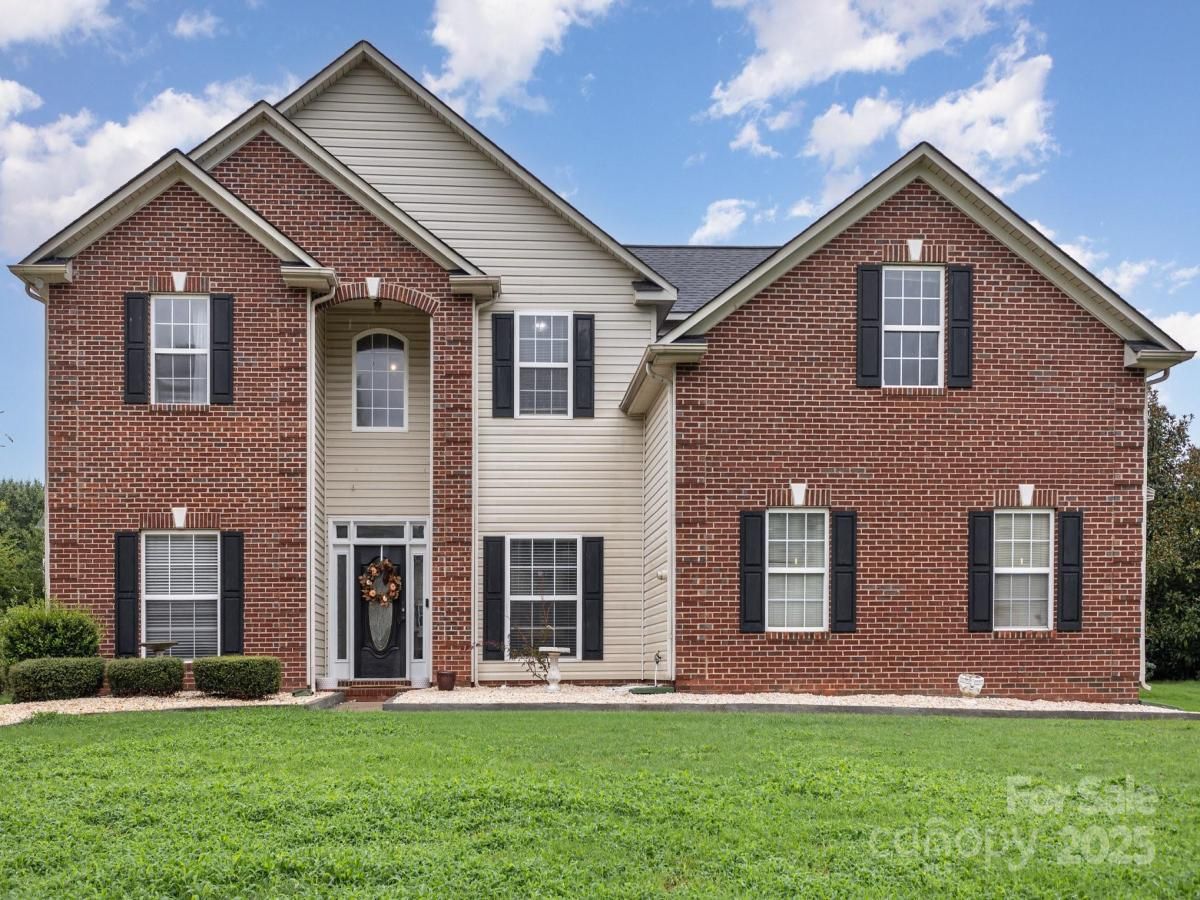 MLS #CAR4293509 image #0