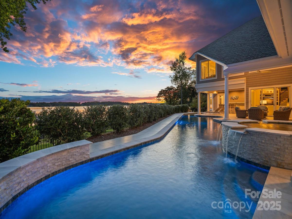 MLS #CAR4293874 image #0