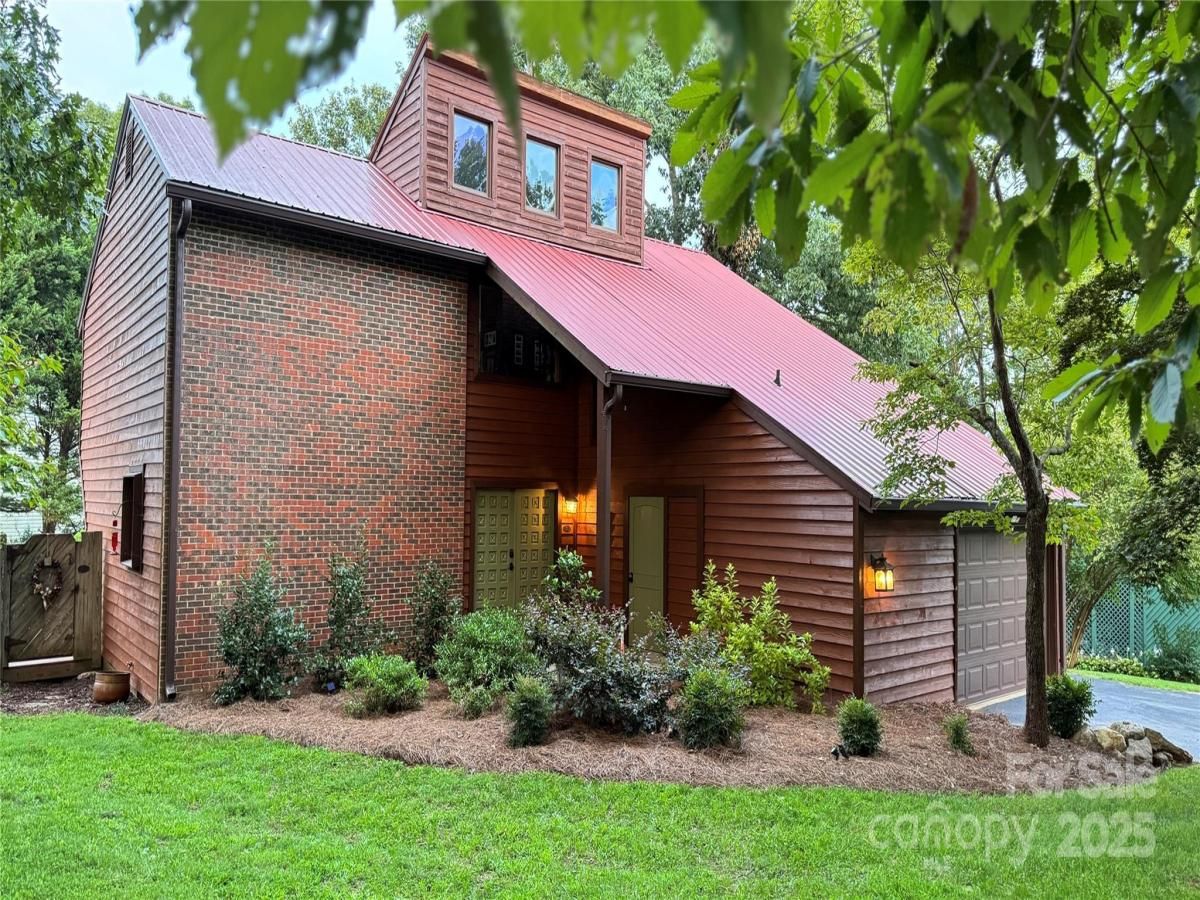 MLS #CAR4295000 image #0