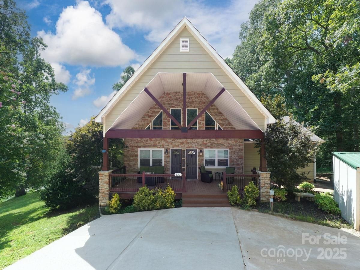 MLS #CAR4295092 image #0