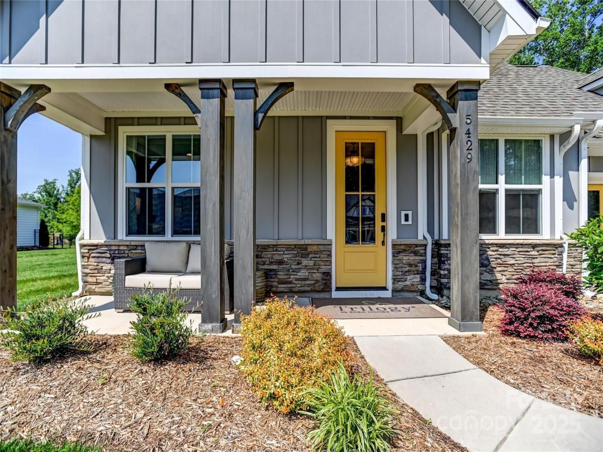 MLS #CAR4295720 image #0