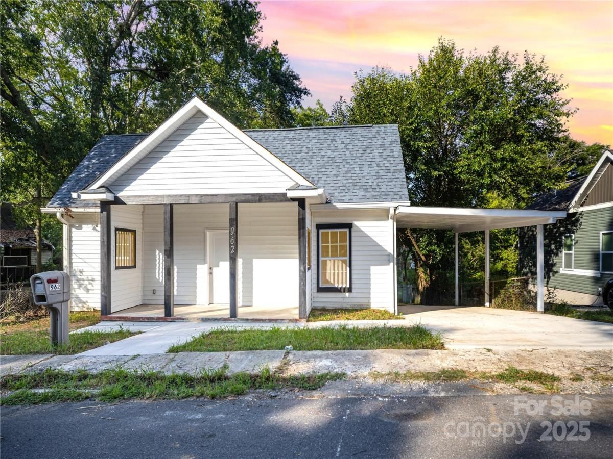 MLS #CAR4295804 image #0